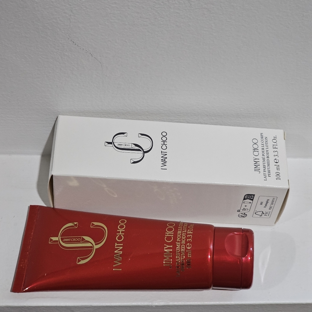 JIMMY CHOO I WANT CHOO PERFUMED BODY LOTION